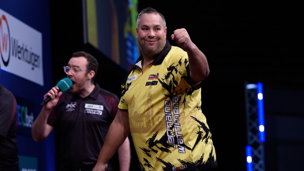 Jermaine Wattimena gooit zich naar EK Darts-finale na winst op Danny Noppert