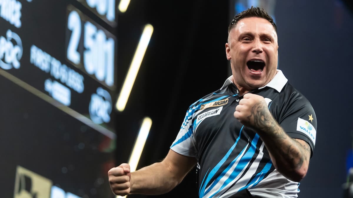 Gerwyn Price schittert met 9-darter in Manchester en zorgt voor historisch record