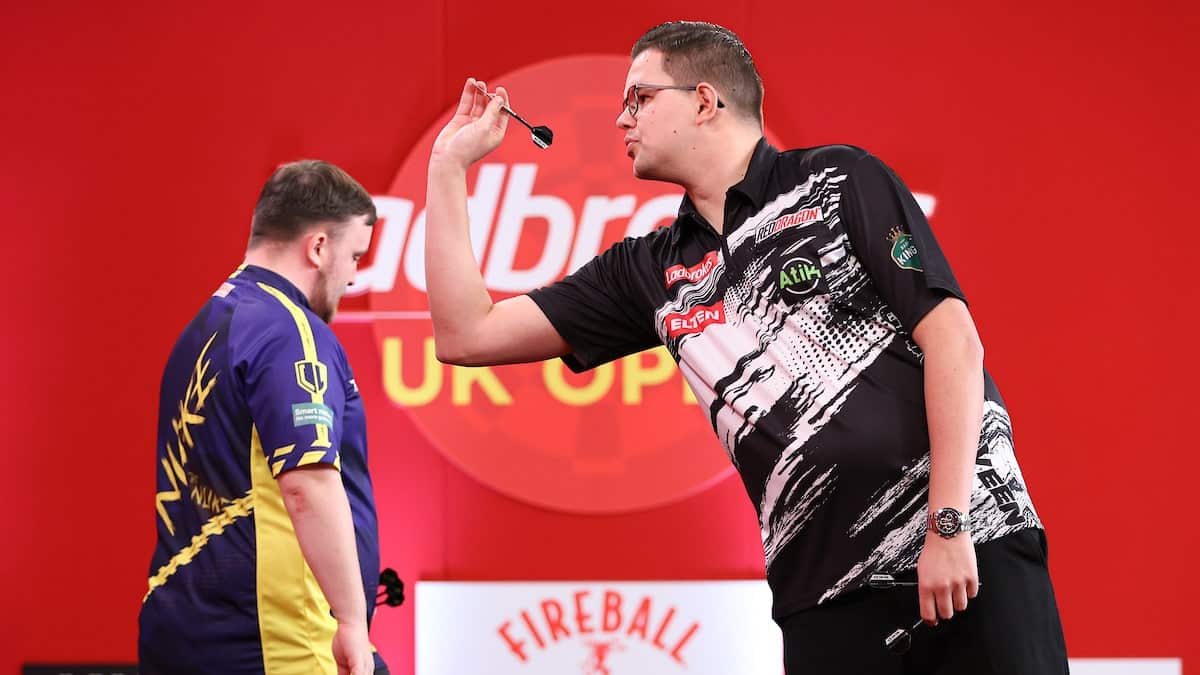 Van Veen klopt Littler en maakt Nederlandse finale compleet op German Darts Grand Prix