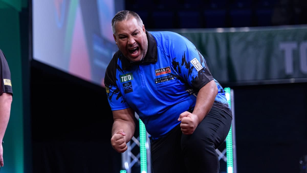 Eindelijk raak: Wattimena pakt eerste PDC-titel in Hildesheim