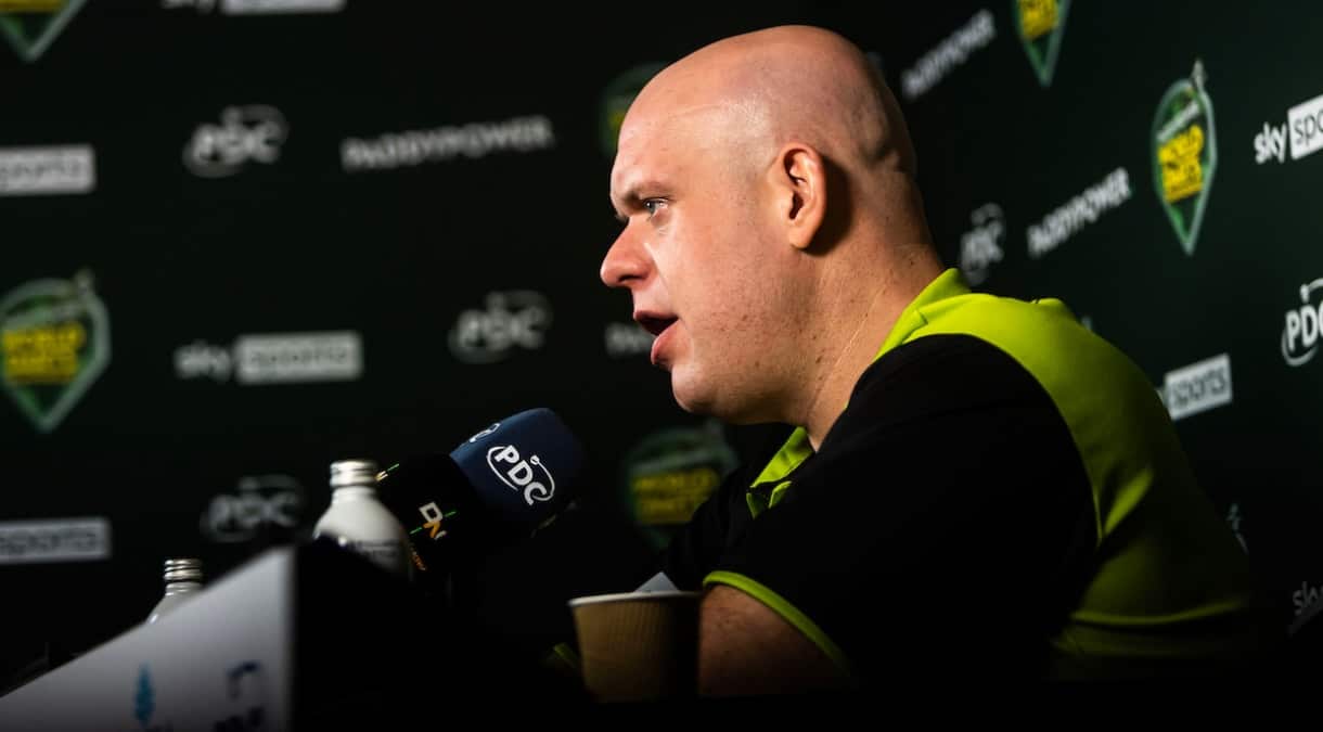 Van Gerwen snoeihard richting Wright: ‘Het is zonde van mijn adem’